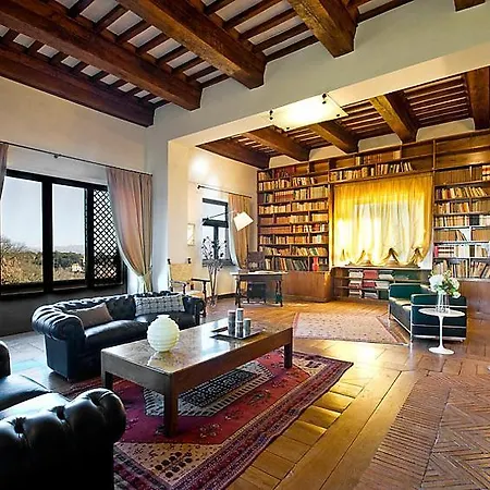 Sleeps 18 Pool Wifi *
